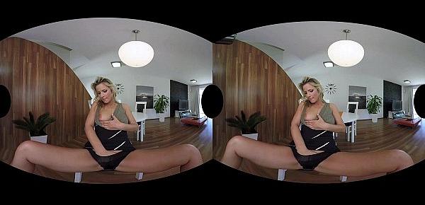  Samantha Jolie Loves Herself Some VR Sex and Toying Pussy